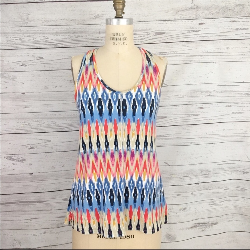 Athleta racerback printed keyhole workout tank top